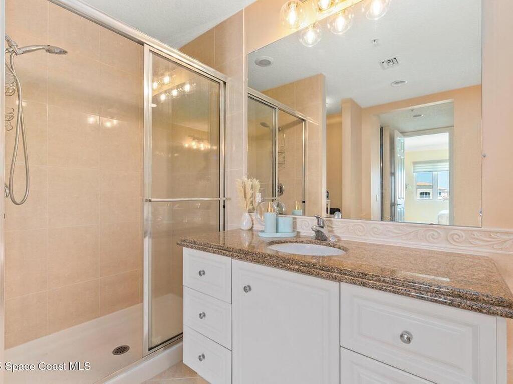 17 Harbour Isle Drive, Hutchinson Island, FL 34949