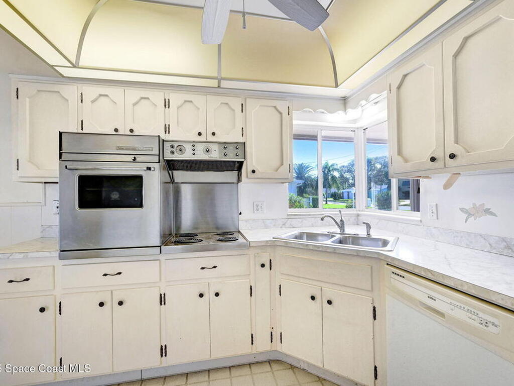 159 Antigua Drive, Cocoa Beach, FL 32931