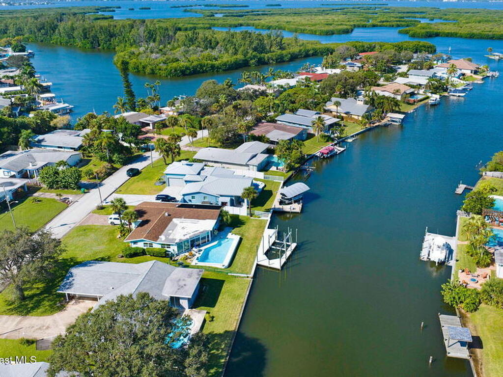 159 Antigua Drive, Cocoa Beach, FL 32931