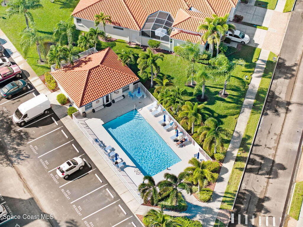 560 Casa Bella Drive, Cape Canaveral, FL 32920