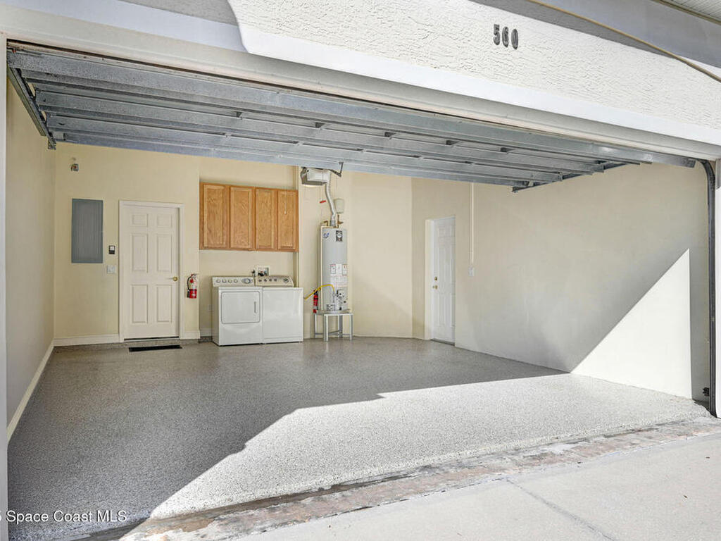 560 Casa Bella Drive, Cape Canaveral, FL 32920