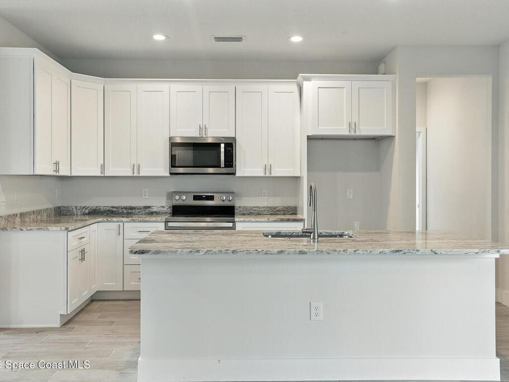 693 Akola Terrace, Palm Bay, FL 32908