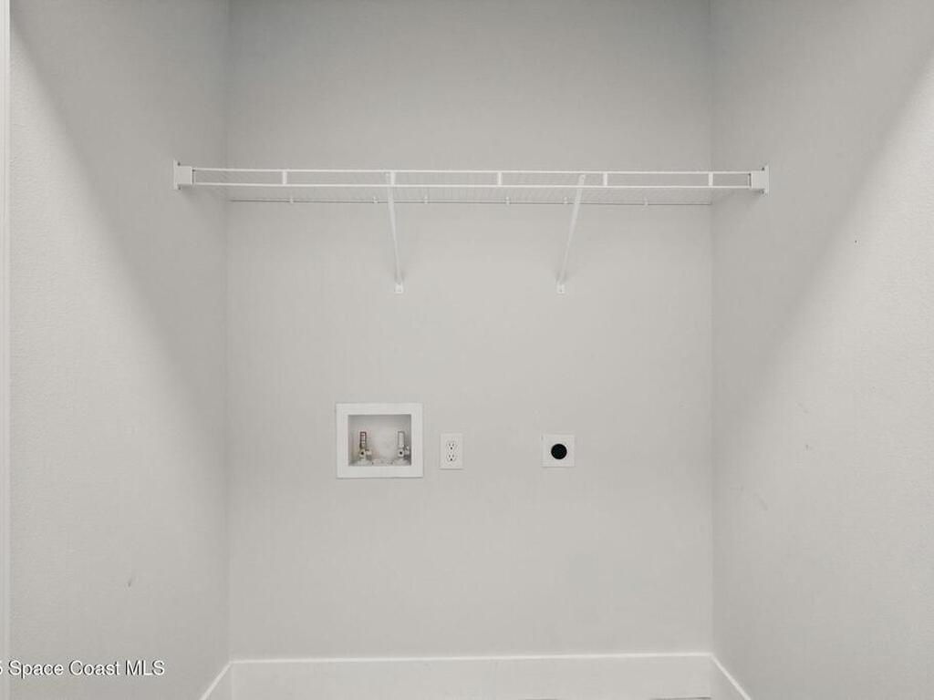 677 Akola Terrace, Palm Bay, FL 32908