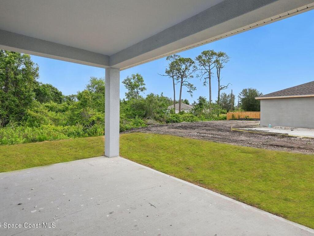 677 Akola Terrace, Palm Bay, FL 32908