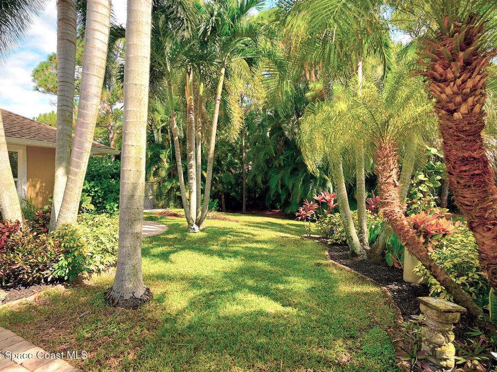 4580 Hunters Run Circle, Grant, FL 32949