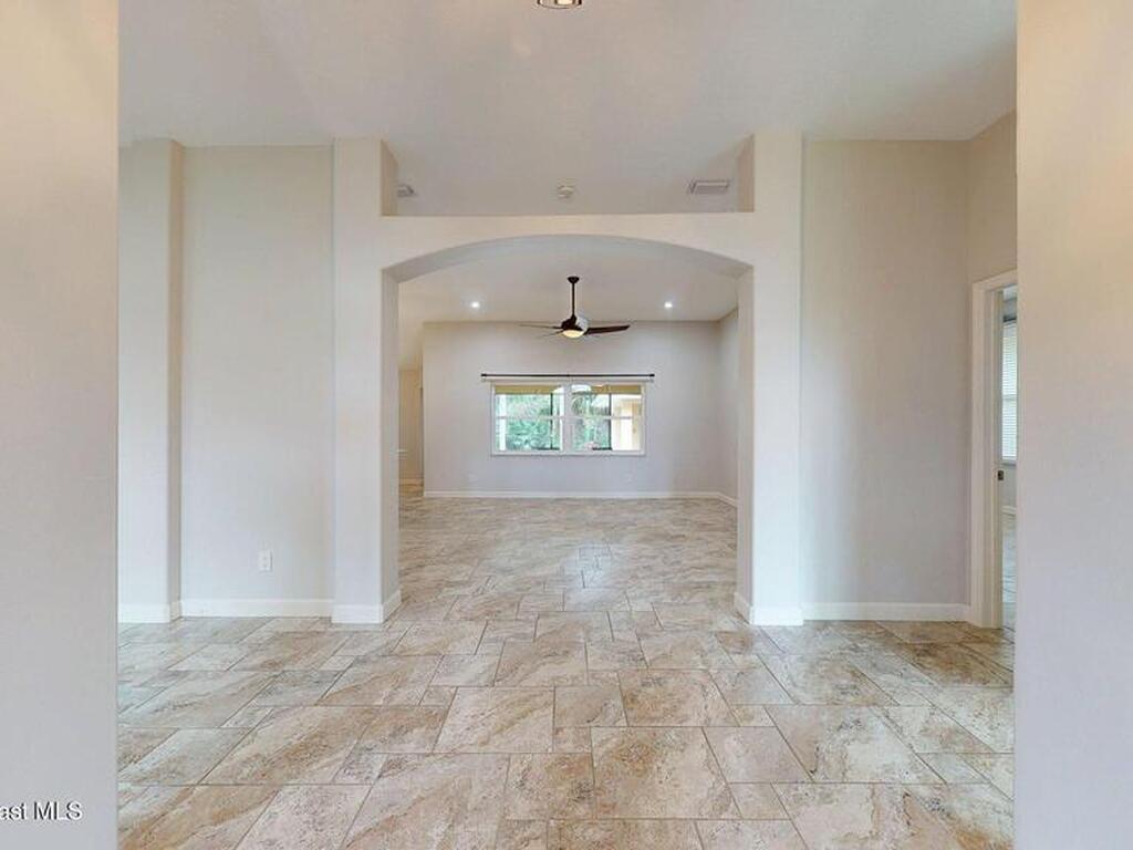 4580 Hunters Run Circle, Grant, FL 32949