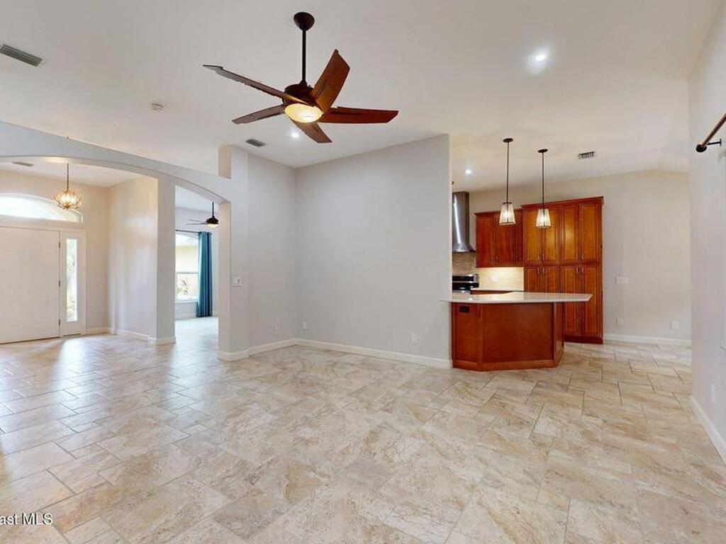 4580 Hunters Run Circle, Grant, FL 32949