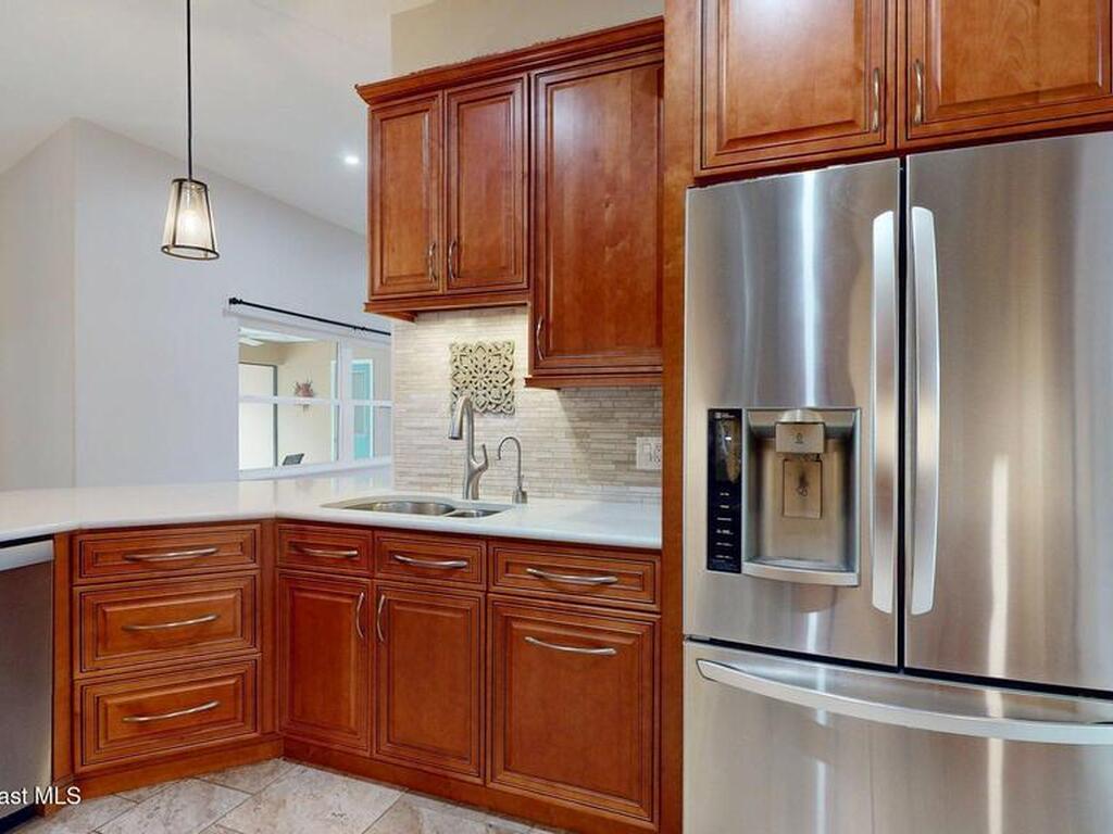 4580 Hunters Run Circle, Grant, FL 32949