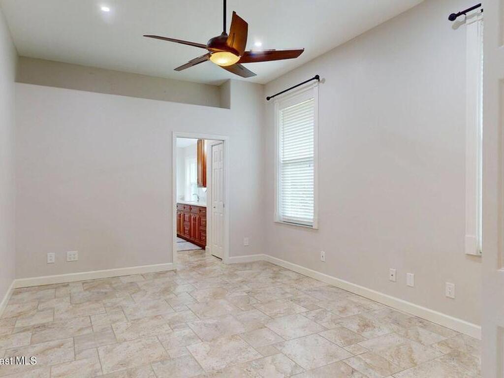 4580 Hunters Run Circle, Grant, FL 32949