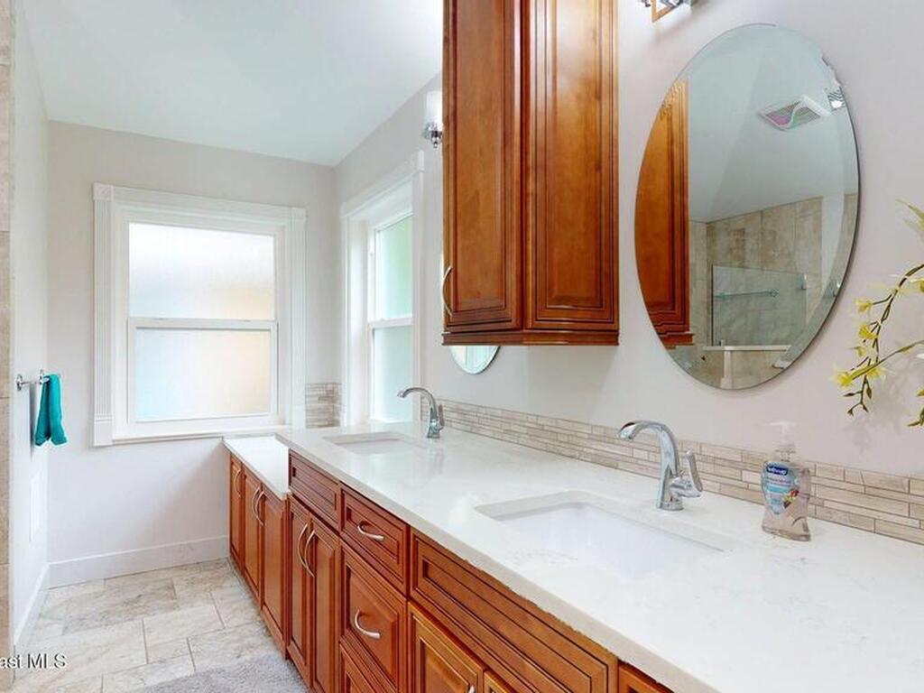 4580 Hunters Run Circle, Grant, FL 32949