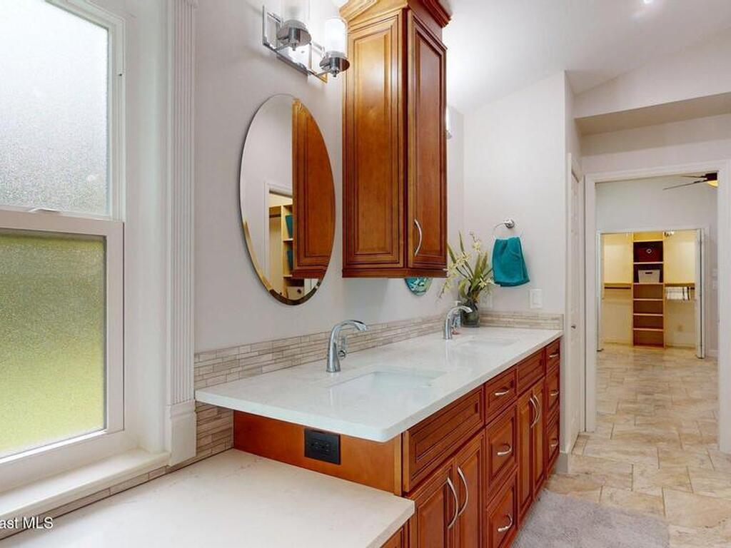 4580 Hunters Run Circle, Grant, FL 32949