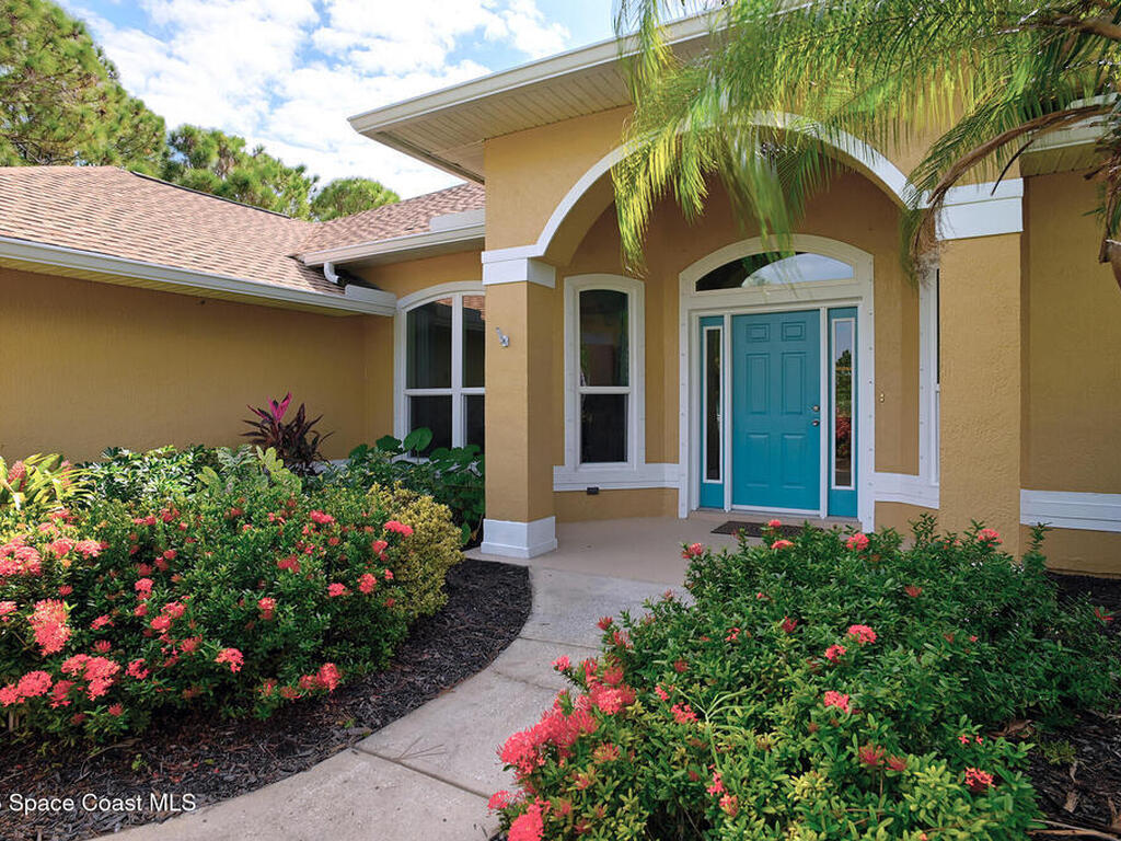 4580 Hunters Run Circle, Grant, FL 32949