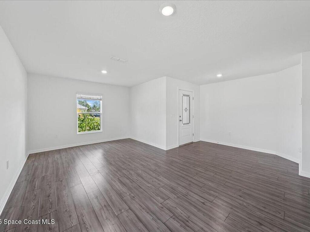 2528 Fleming Avenue, Palm Bay, FL 32908