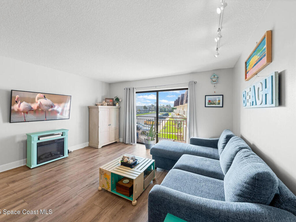 180 Paradise Boulevard, Indialantic, FL 32903