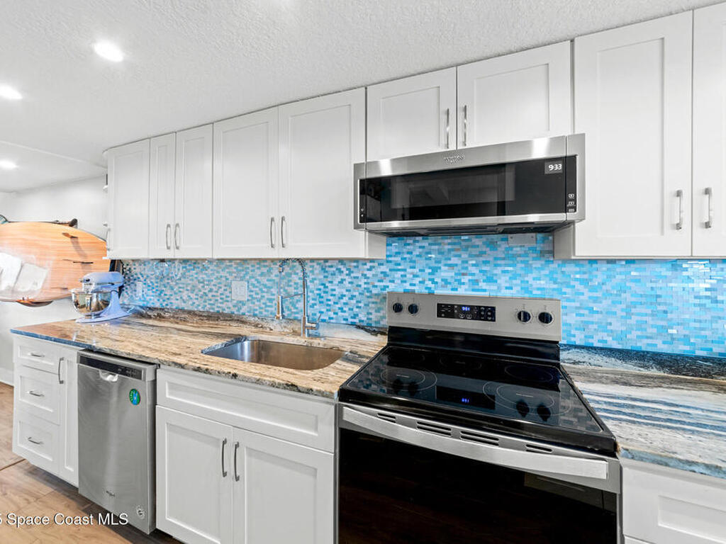 180 Paradise Boulevard, Indialantic, FL 32903