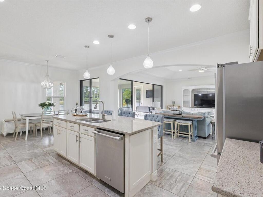 3343 Rushing Waters Drive, West Melbourne, FL 32904