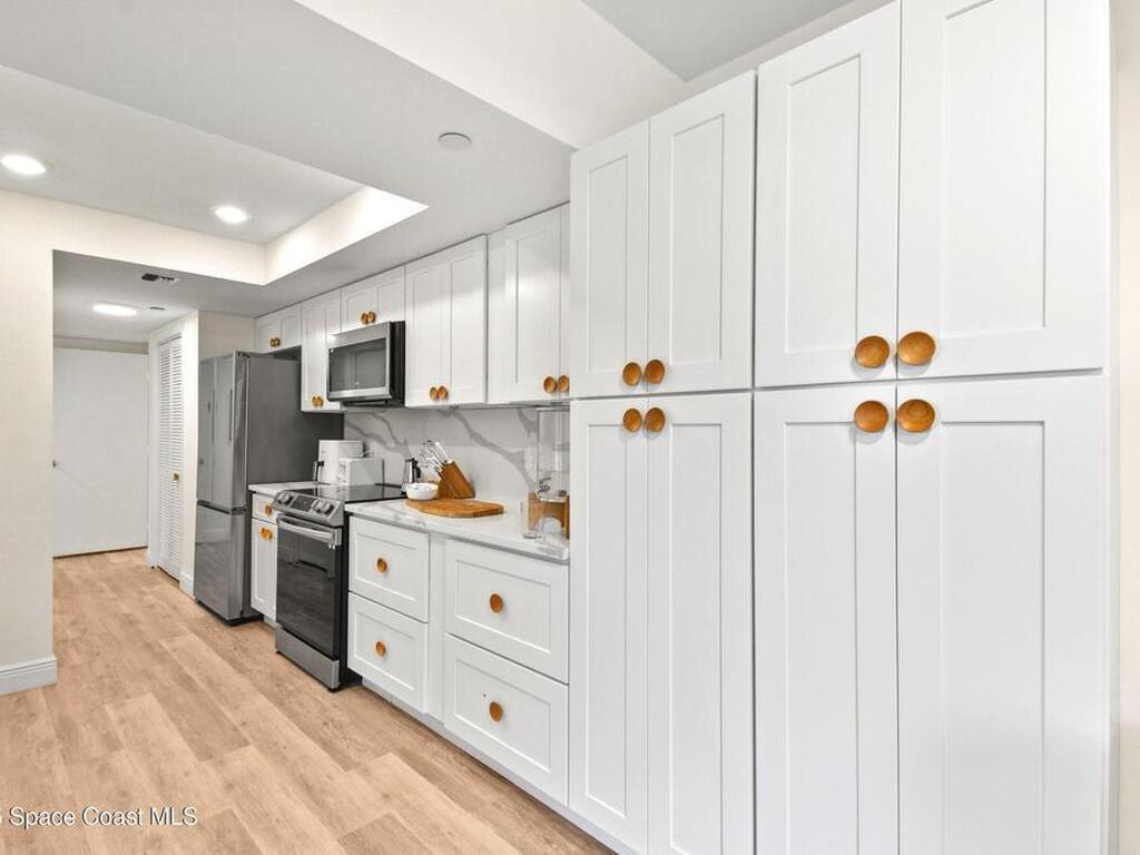 3322 Casseekey Island Road, Jupiter, FL 33458