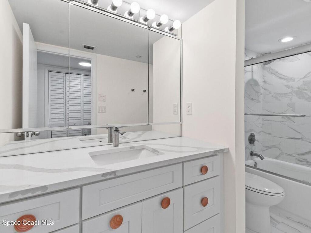 3322 Casseekey Island Road, Jupiter, FL 33458