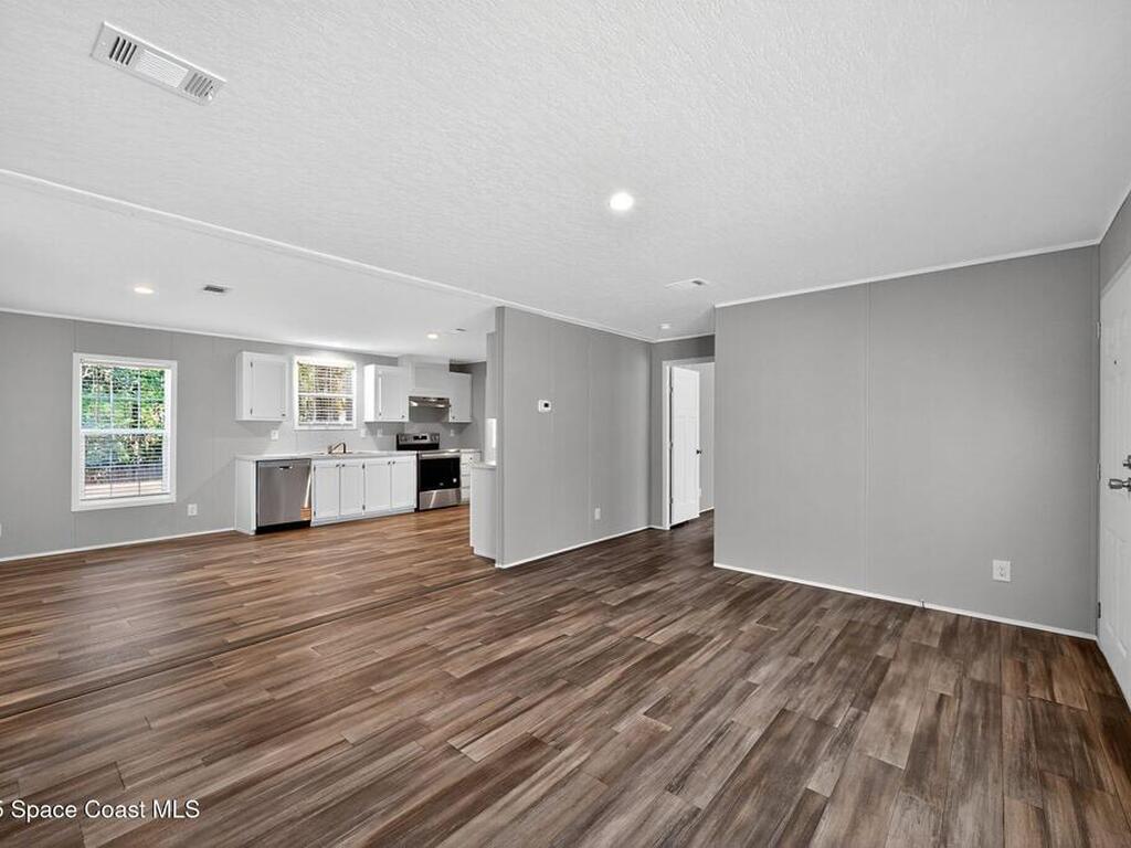 134 Weerts Road, San Mateo, FL 32187