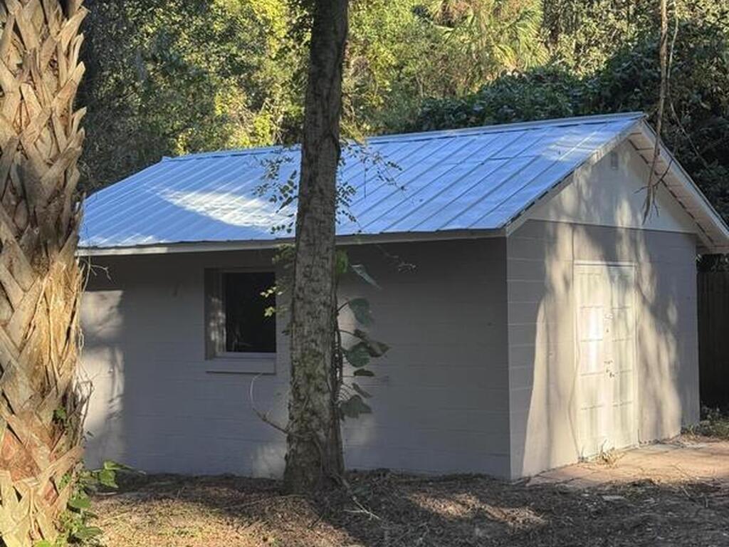 134 Weerts Road, San Mateo, FL 32187