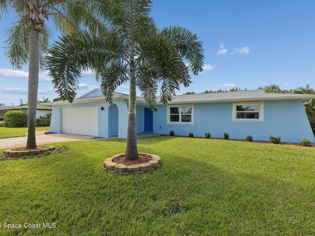 200 Bonnie Court, Satellite Beach, FL 32937
