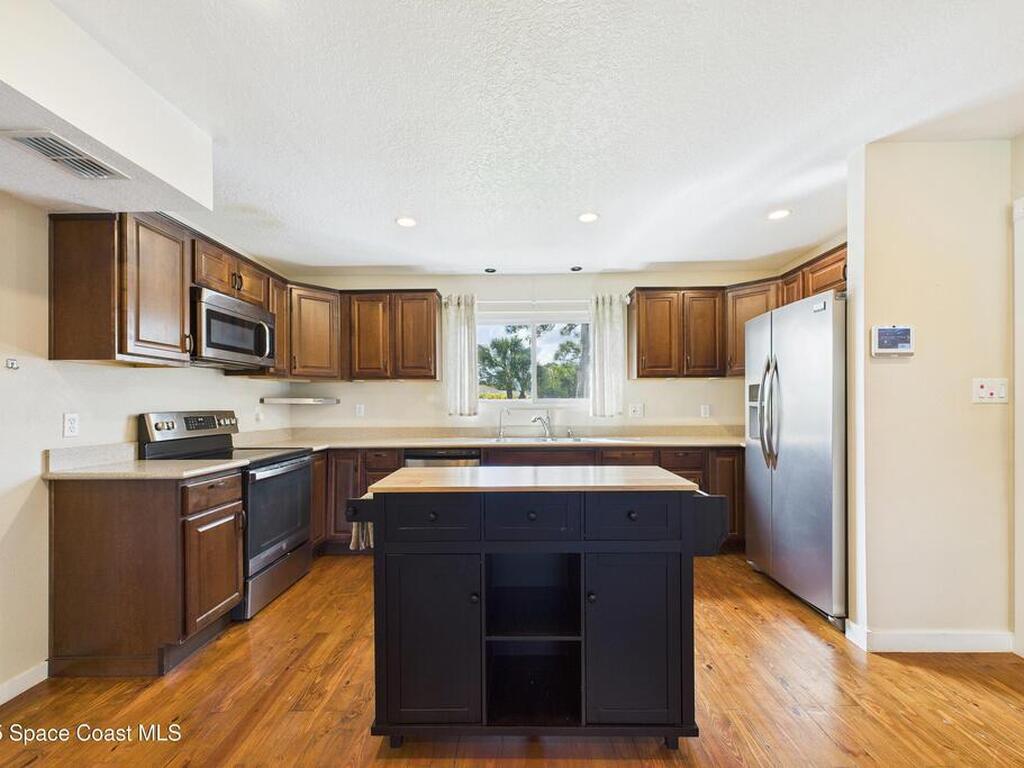 3435 Huggins Drive, Malabar, FL 32950