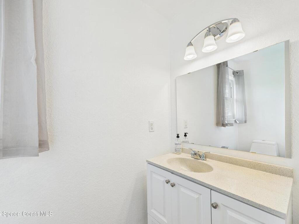 3435 Huggins Drive, Malabar, FL 32950