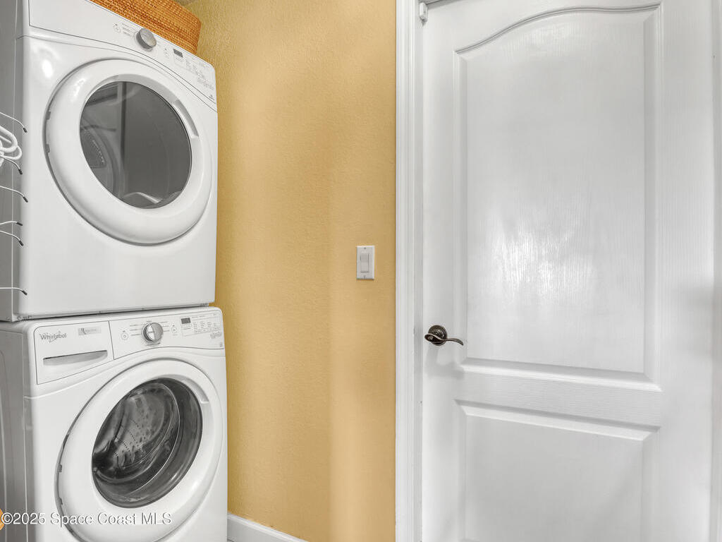 2710 S Courtenay Parkway, Merritt Island, FL 32952