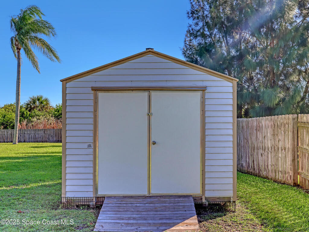 2710 S Courtenay Parkway, Merritt Island, FL 32952