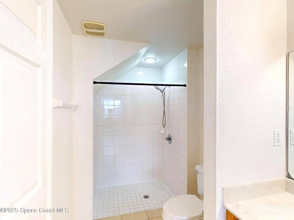 105 Turpial Way, Melbourne, FL 32901