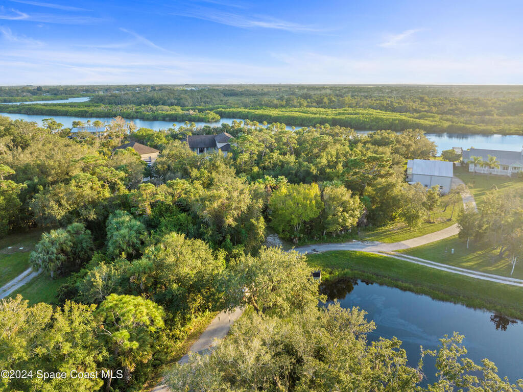 9598 Tortoise Lane, Micco, FL 32976