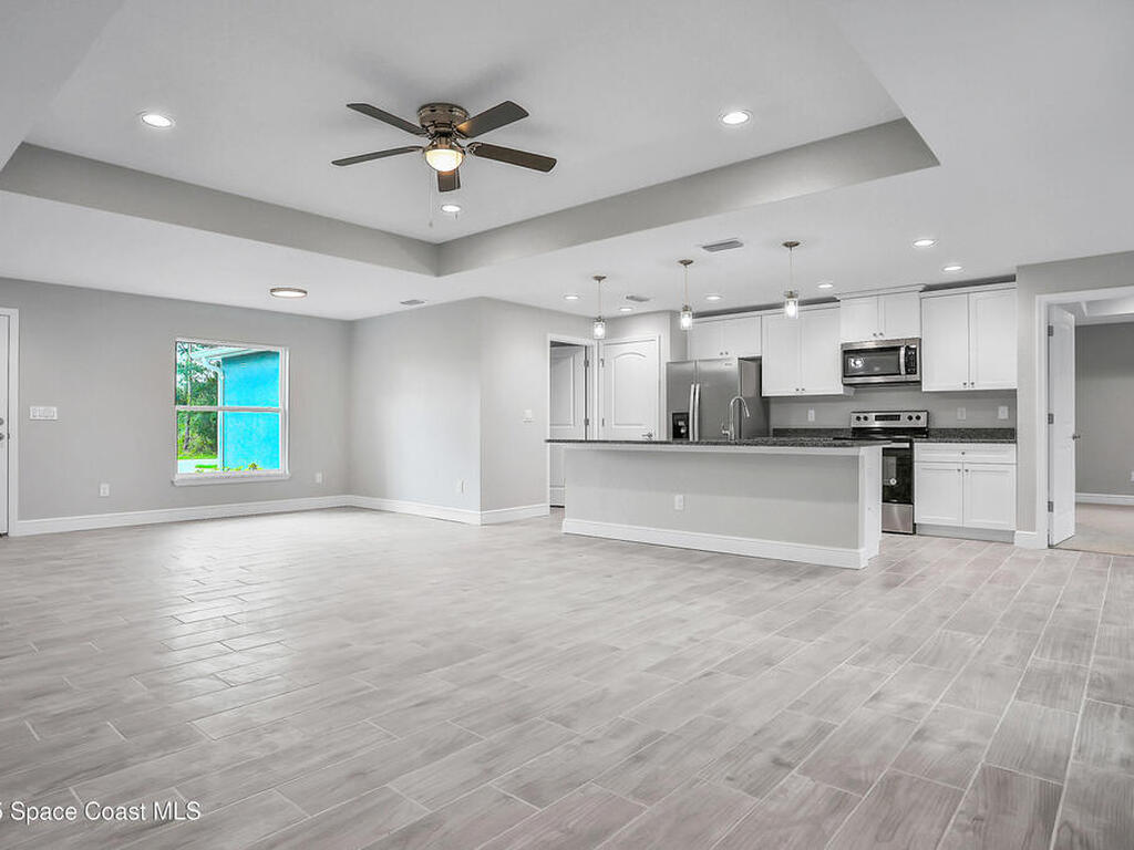 525 Fellenz Street, Palm Bay, FL 32908