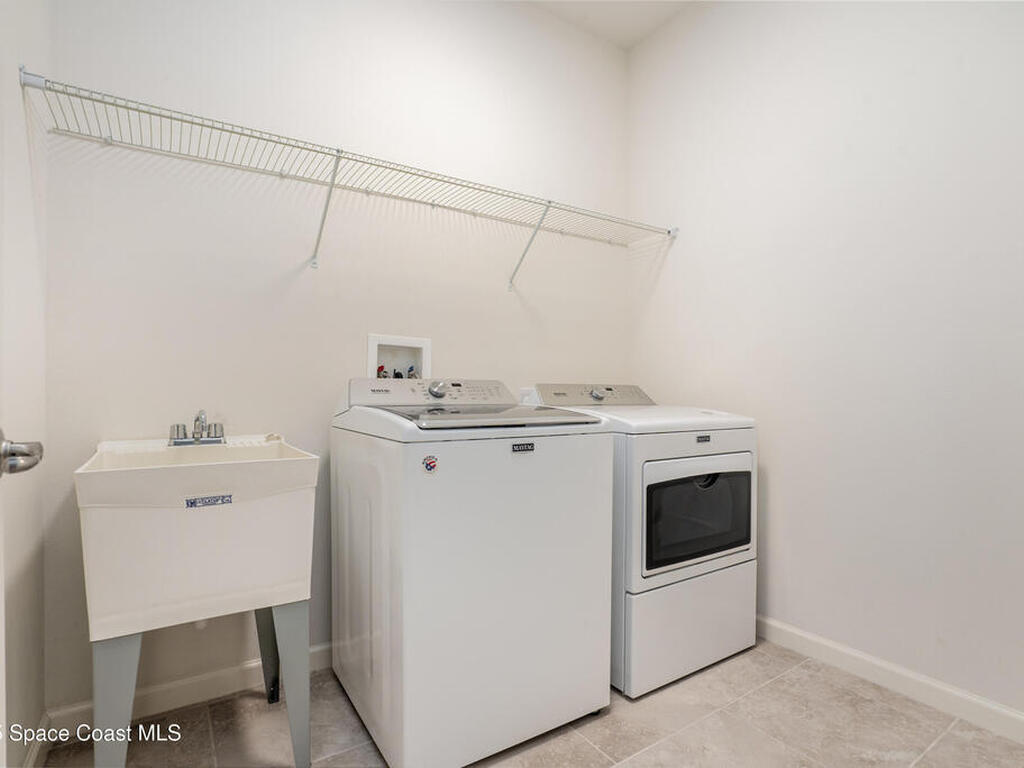 744 Remington Green Se Drive, Palm Bay, FL 32909