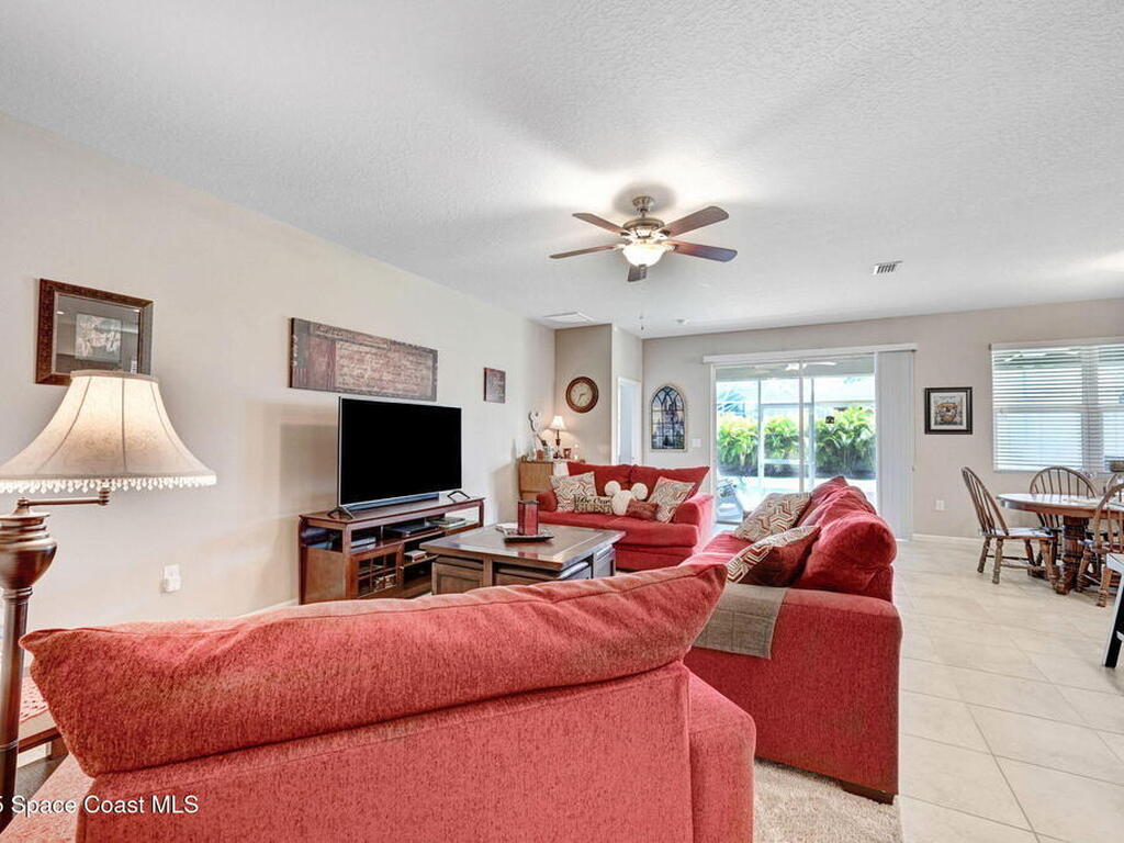 744 Remington Green Se Drive, Palm Bay, FL 32909