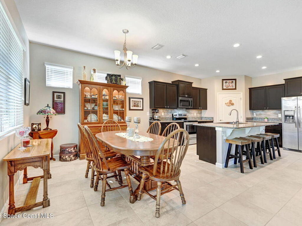 744 Remington Green Se Drive, Palm Bay, FL 32909