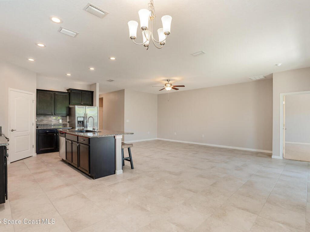 744 Remington Green Se Drive, Palm Bay, FL 32909