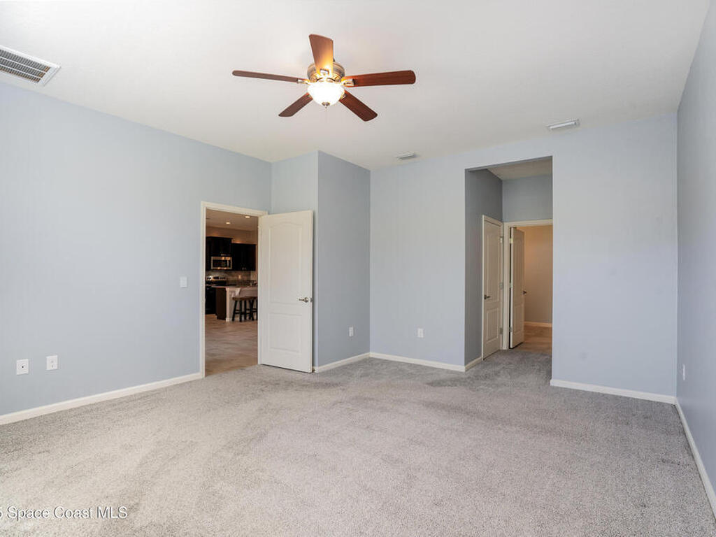 744 Remington Green Se Drive, Palm Bay, FL 32909