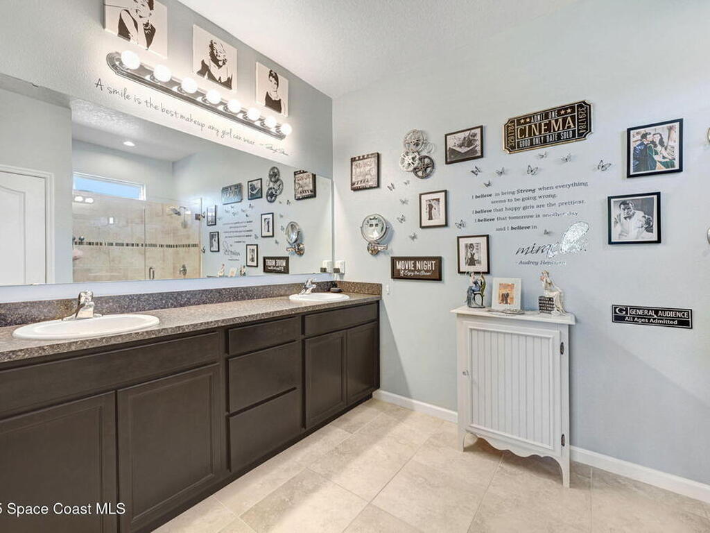 744 Remington Green Se Drive, Palm Bay, FL 32909