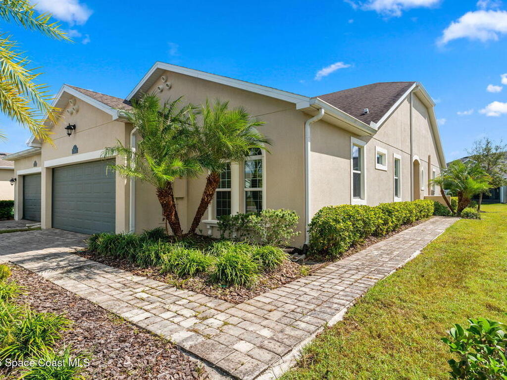 7584 Loren Cove Drive, Melbourne, FL 32940