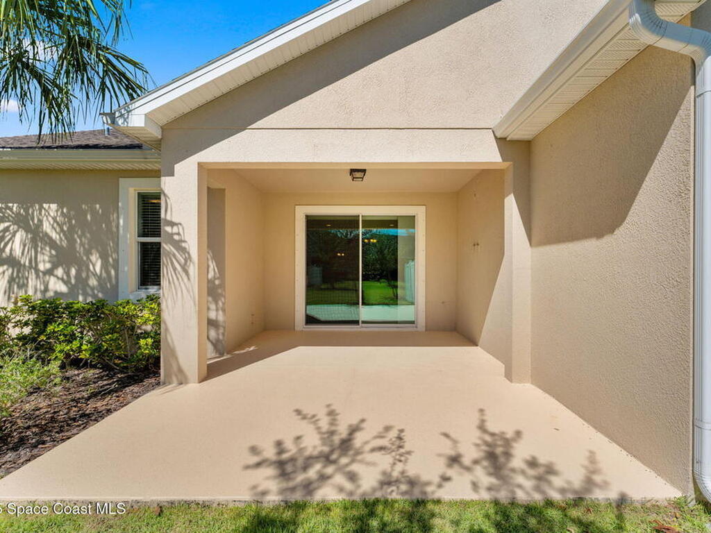 7584 Loren Cove Drive, Melbourne, FL 32940