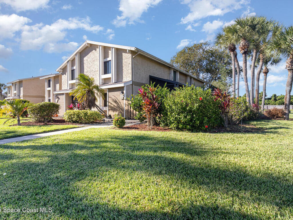 1020 Abada Court, Palm Bay, FL 32905