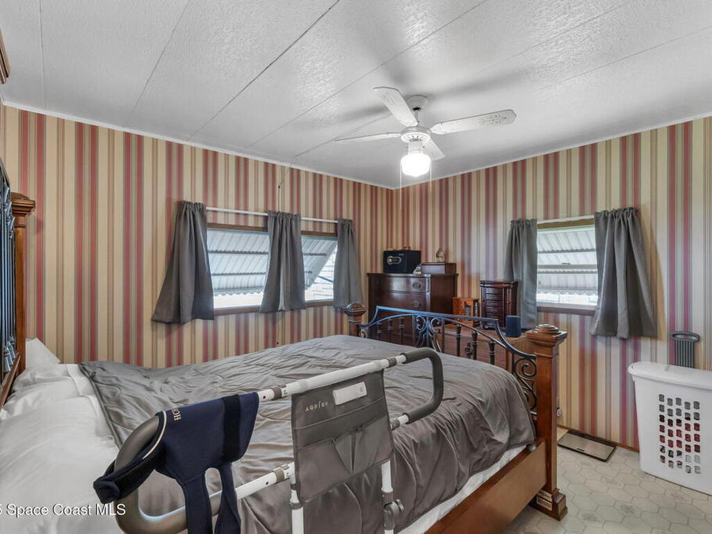 228 Holiday Park Boulevard, Palm Bay, FL 32907