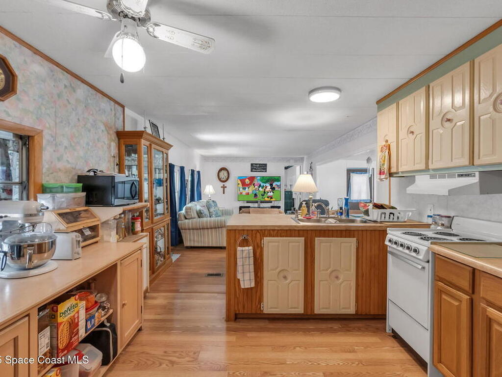 228 Holiday Park Boulevard, Palm Bay, FL 32907