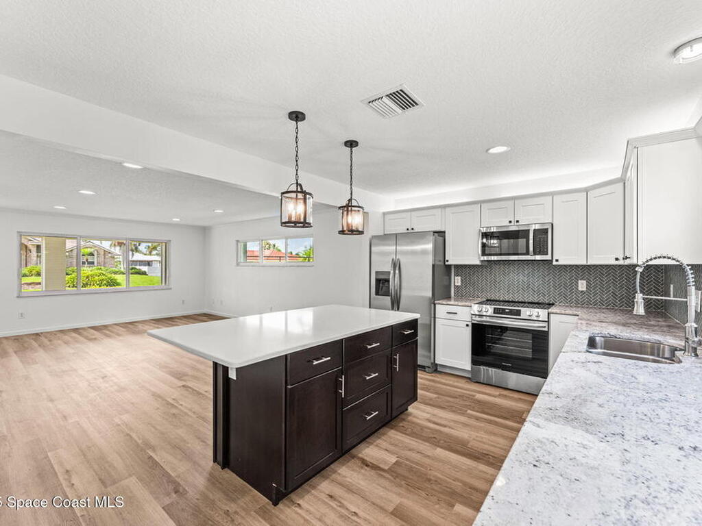 332 Nikomas Way, Melbourne Beach, FL 32951