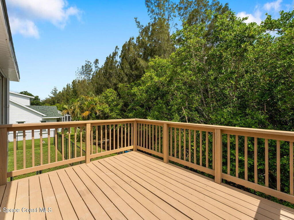 332 Nikomas Way, Melbourne Beach, FL 32951