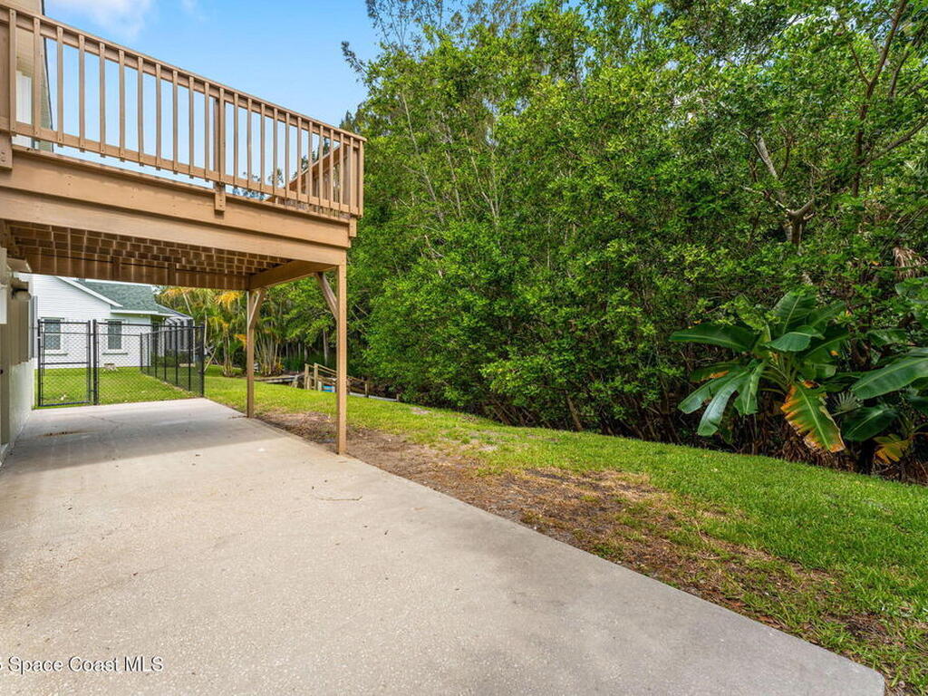 332 Nikomas Way, Melbourne Beach, FL 32951