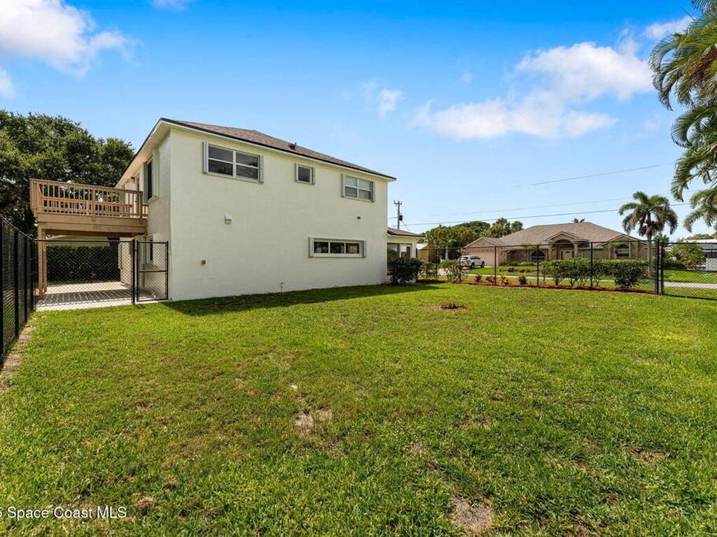 332 Nikomas Way, Melbourne Beach, FL 32951