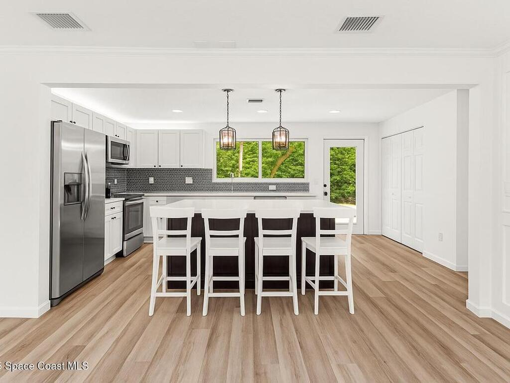 332 Nikomas Way, Melbourne Beach, FL 32951