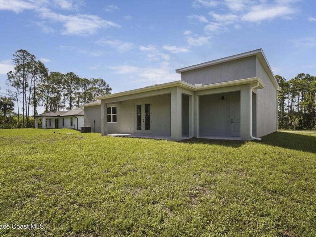 475 Flagler Road, Palm Bay, FL 32909