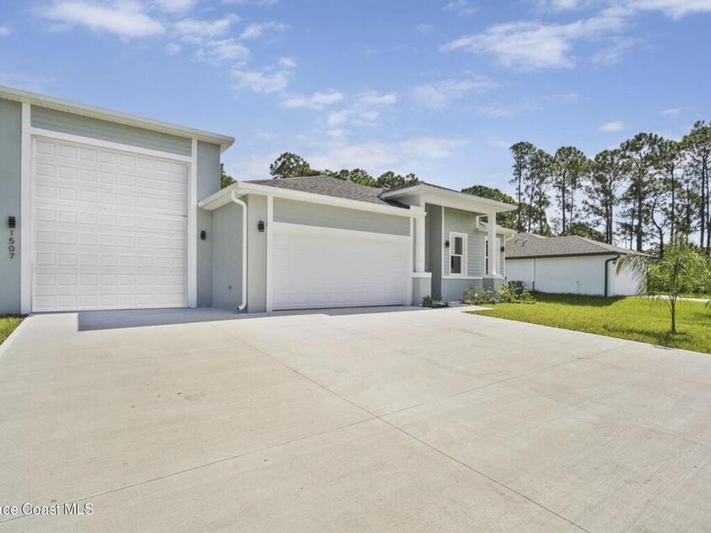 475 Flagler Road, Palm Bay, FL 32909